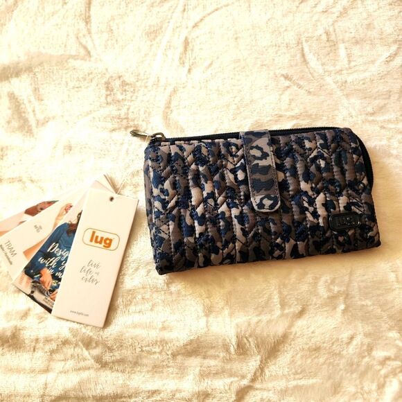 Lug Tram NWT Navy Leopard Print Wallet - Picture 1 of 12